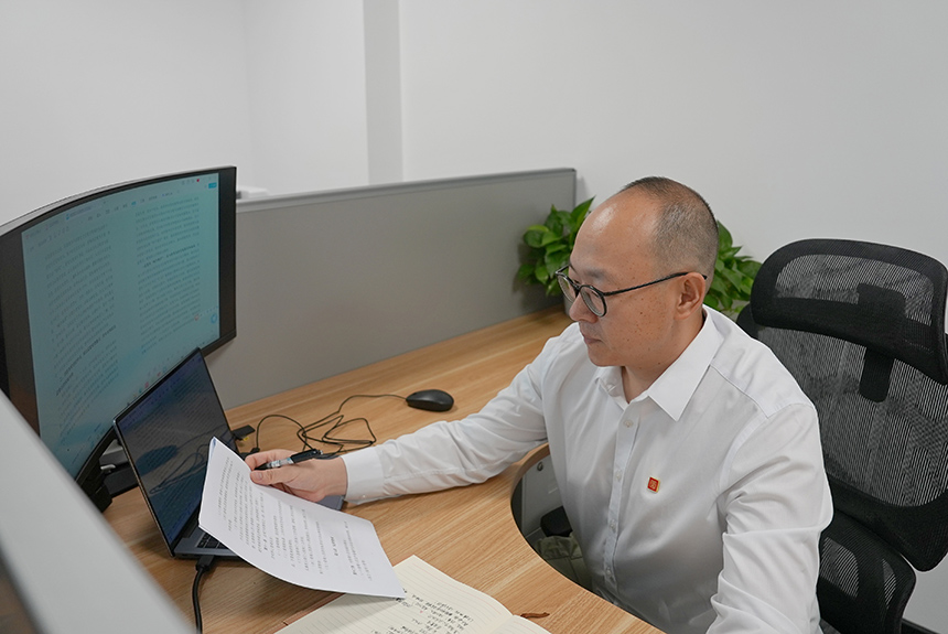 魯兵。王舒攝